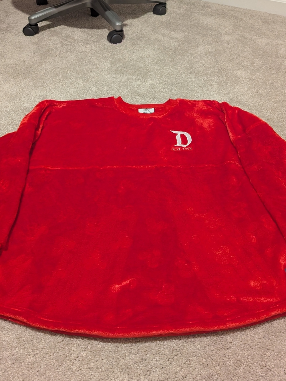 NWOT Disneyland Red Mickey Mouse Print Spirit Jersey Sweater XL